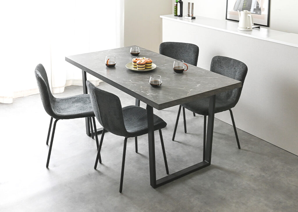 3〜4人向けファミリーダイニングテーブル